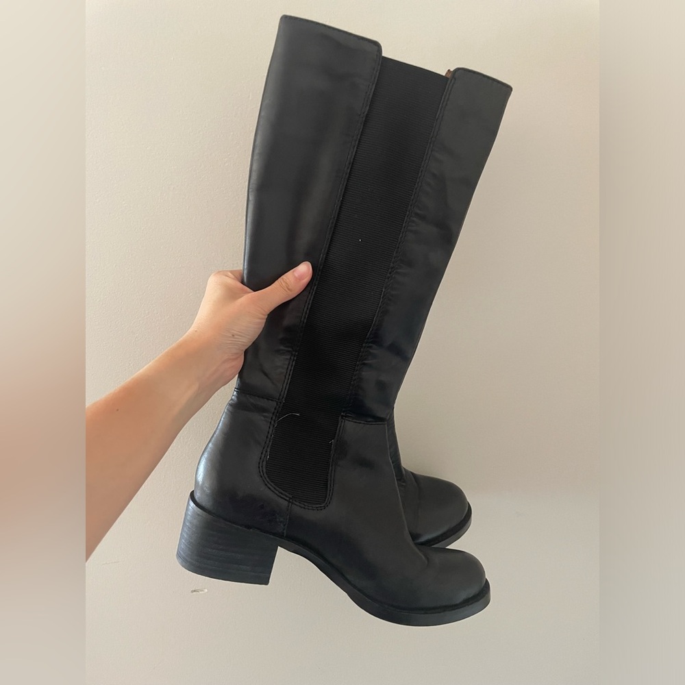 Black boots
